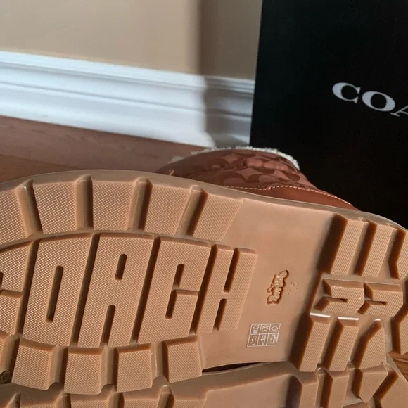 Coach Winter Boots - Picture 10 of 16